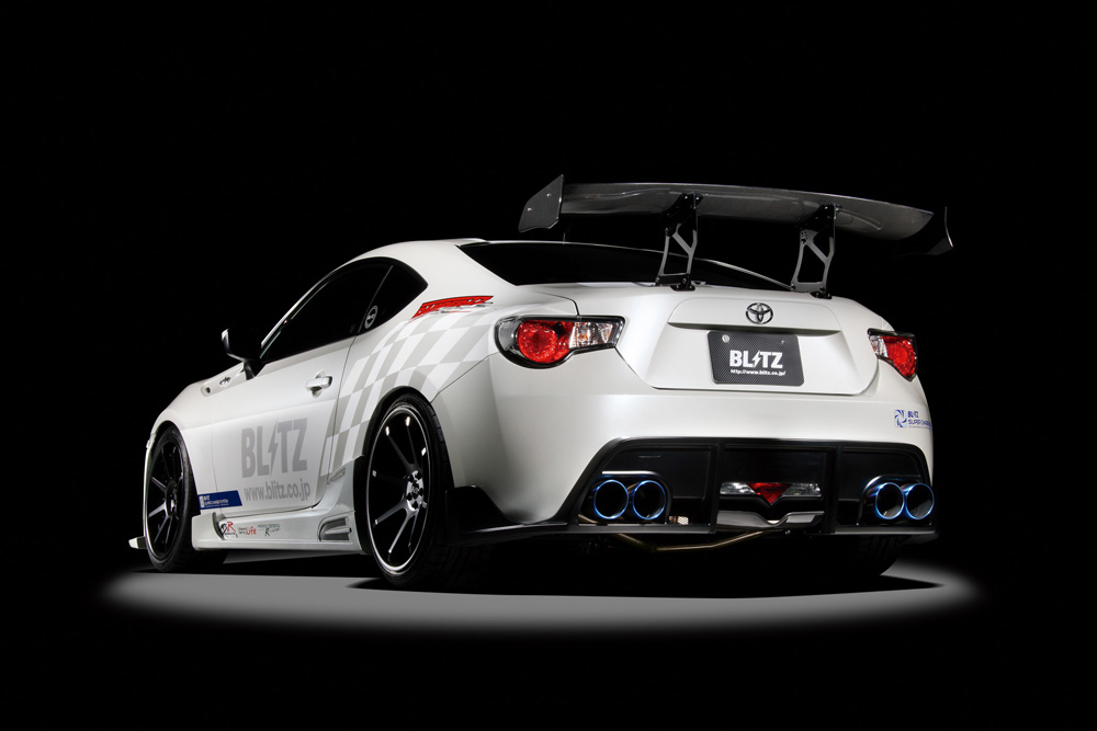 Amazon | BLITZ(ブリッツ) NUR-SPEC VS(ニュルスペックVS) マフラー Quad Model 86/BRZ ZN6/ZC6  (TRDバンパー専用) 62133 | マフラー | 車＆バイク