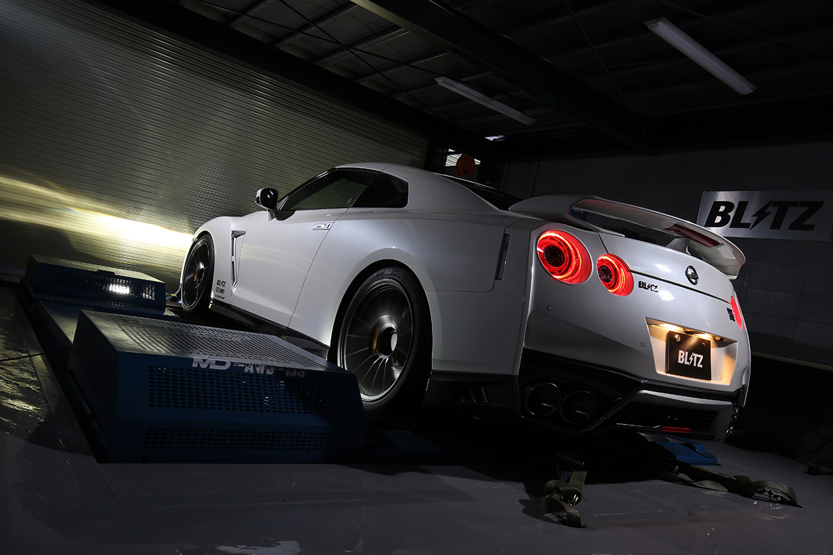 値引 BLITZパワスロ Power Thro パワー スロットルコントローラーR35ニッサンGT-R A T VR38DETT用 16 7〜 