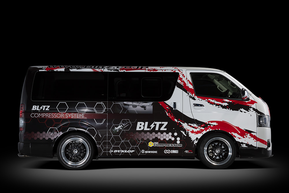 HIACE CUSTOM PROJECT   BLITZ