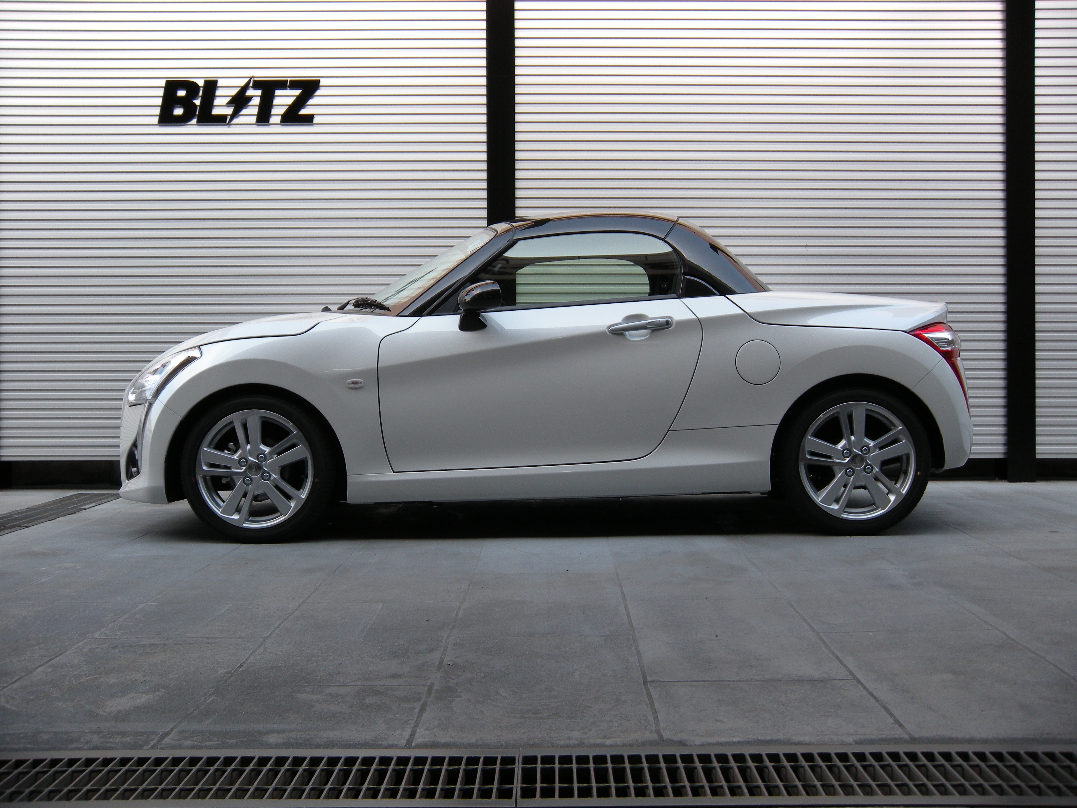 ダンパー装着イメージ Blitz
