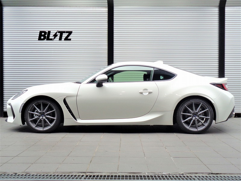 ダンパー装着イメージ Blitz