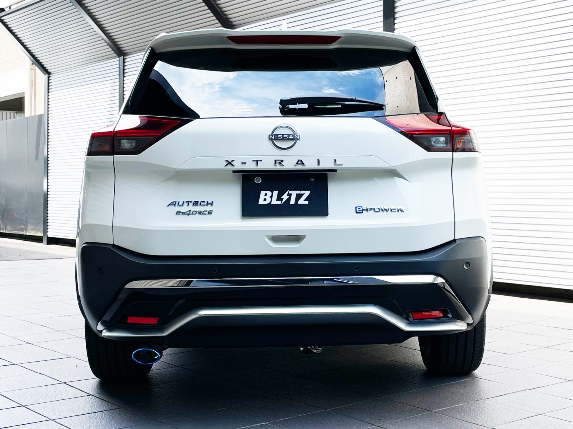 BLITZ ブリッツ C33 ローレル セミステン マフラー 中間パイプ付 2分割 出口径約11.5cm 即納 Yahoo!オークション -「rb20e」(マフラー、排気系パーツ) (パーツ)の